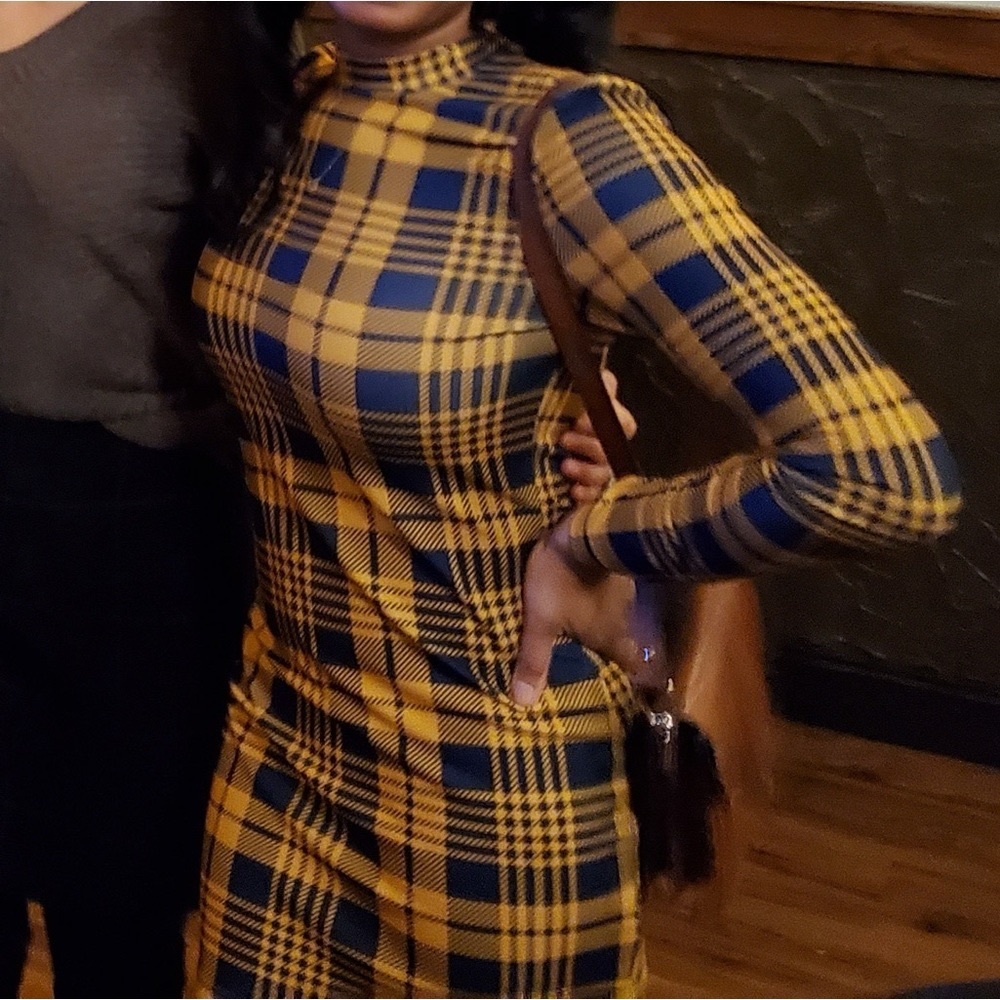 Host Pick! ⭐️ Zaful Plaid Bodycon Dress Size- M